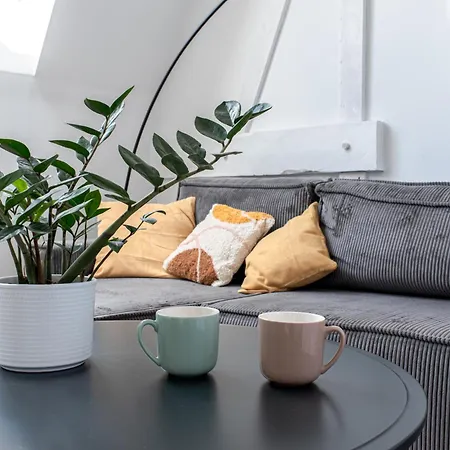 Rentplanet - Polna アパート *